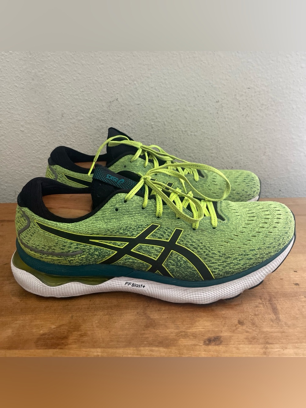 ASICS GEL-Nimbus 24 Mens Running FF Blast+ Safety Yellow & Black Sneakers Sz 13